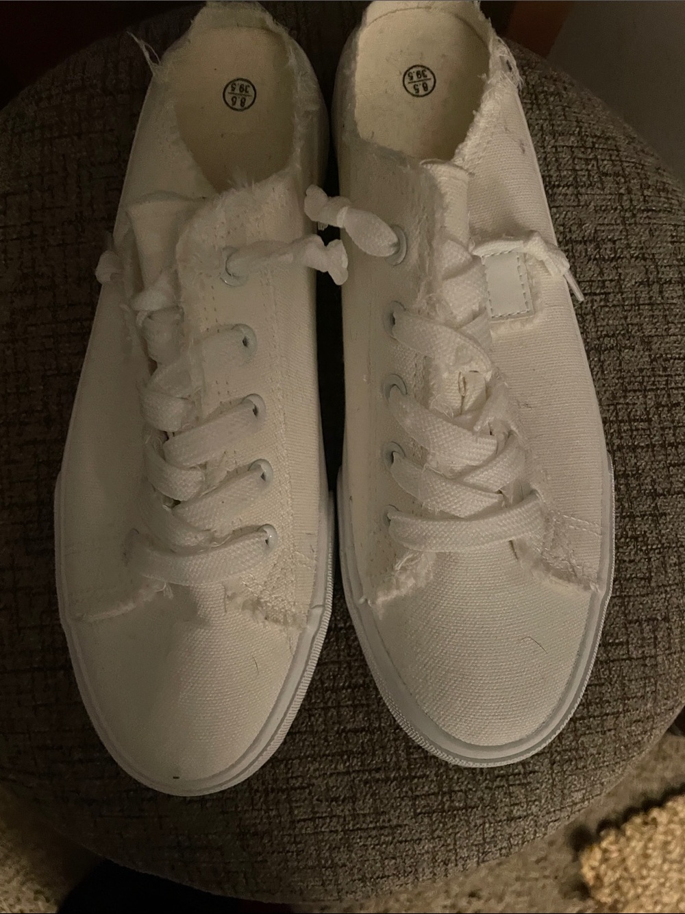 Women's Casual White Canvas Lace-Up Sneakers